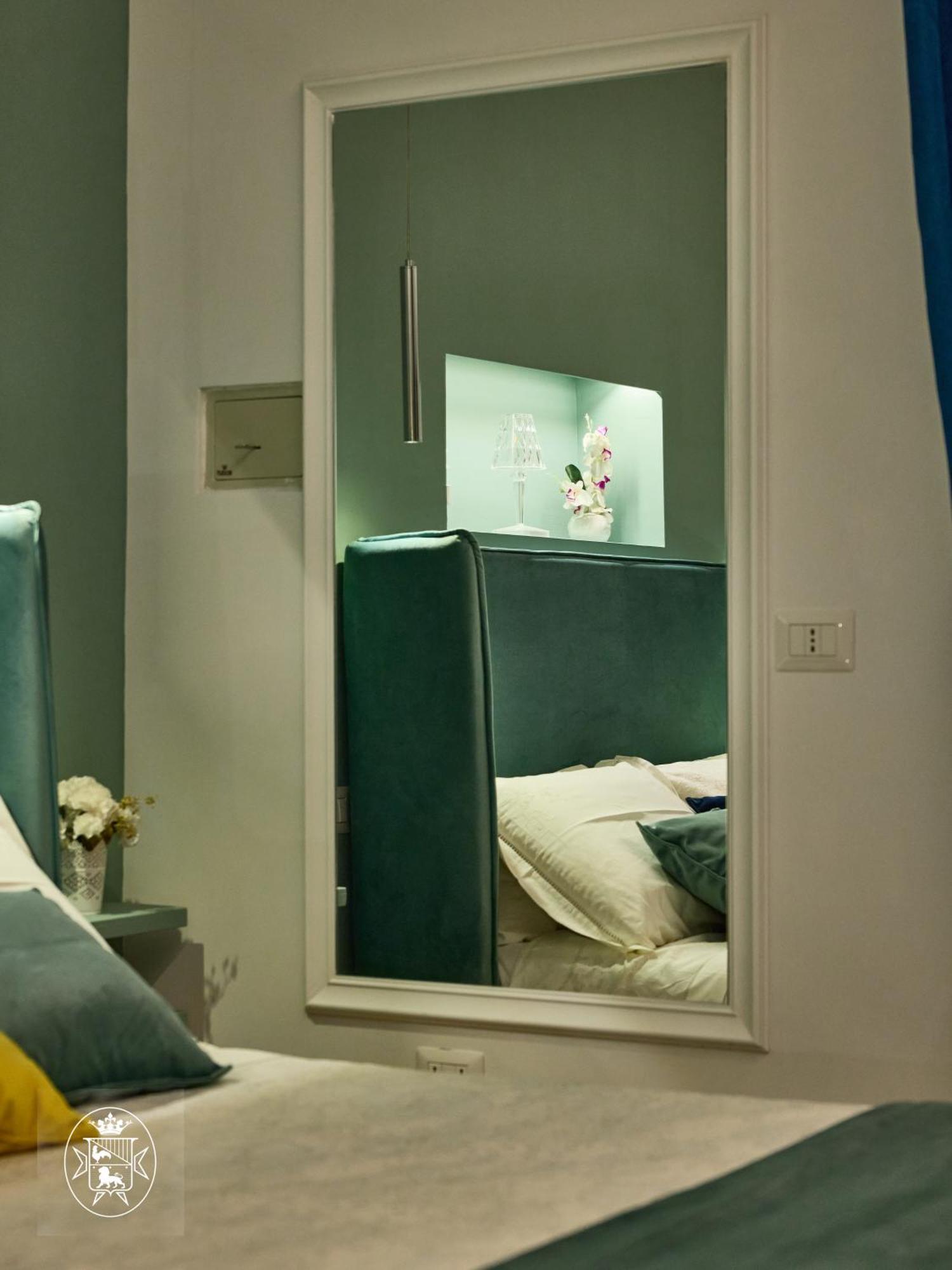 Vista Piazza Dei Martiri Bed & Breakfast Napoli Dış mekan fotoğraf
