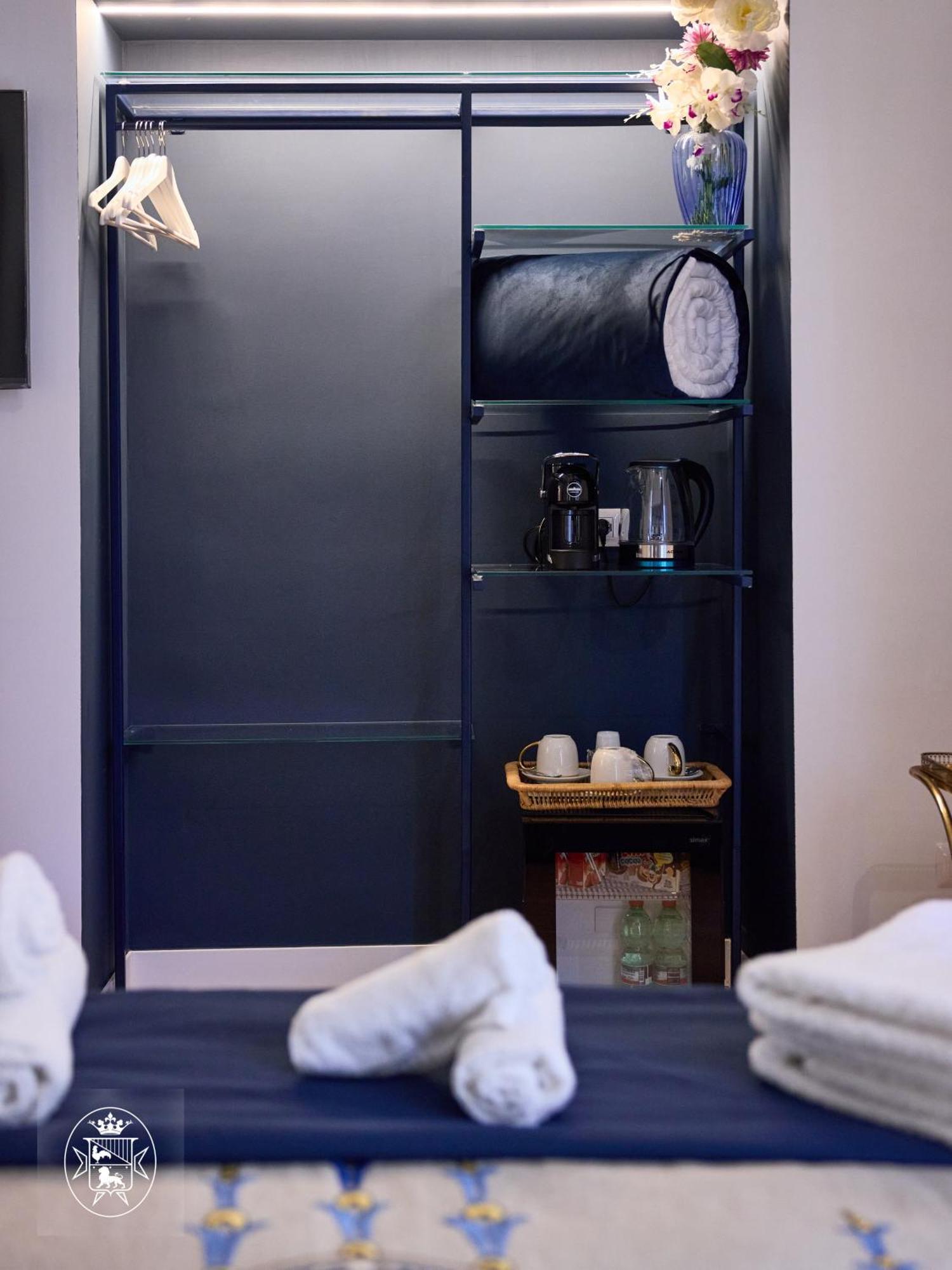 Vista Piazza Dei Martiri Bed & Breakfast Napoli Dış mekan fotoğraf